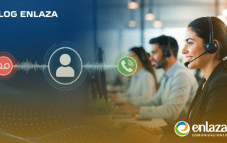 Blog Enlaza header: smiling call-center agent with headset at a computer, connected digital icons and Enlaza logo